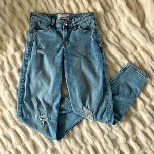 Girls size 11/12 high-rise mini mom jean. Abercrombie Kids